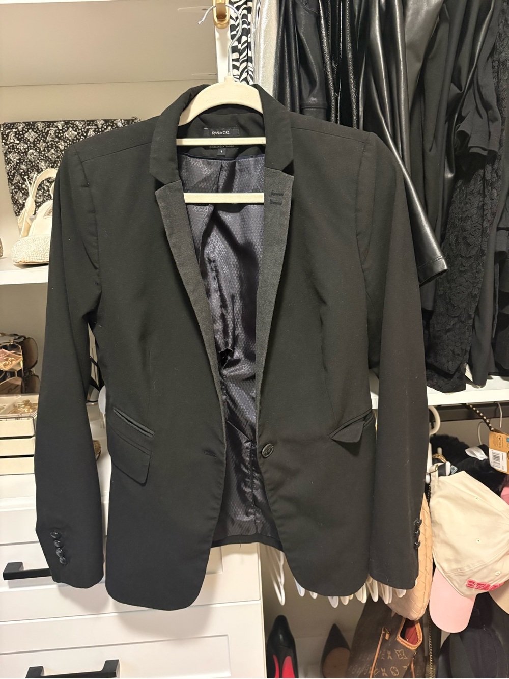 🩷 RW&CO. Black Blazer with Notch Lapel